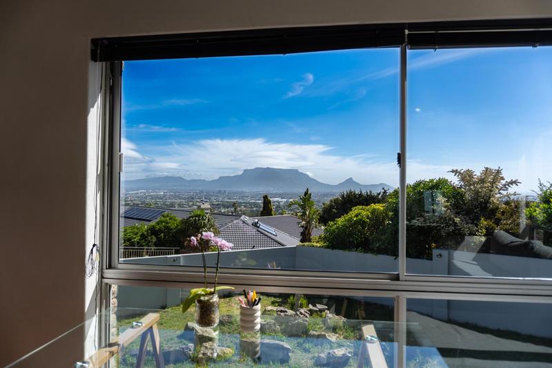 6 Bedroom Property for Sale in Plattekloof Western Cape